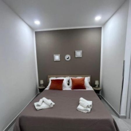 Bed and Breakfast Le Stanze Di Rosalia Palermo Exterior foto