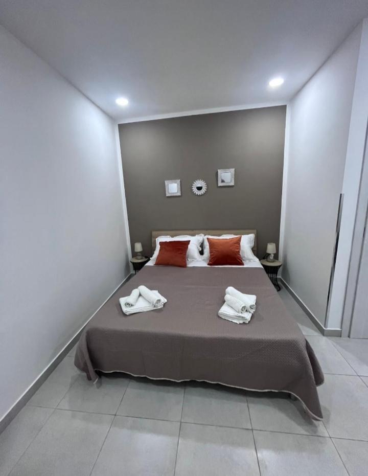 Bed and Breakfast Le Stanze Di Rosalia Palermo Exterior foto